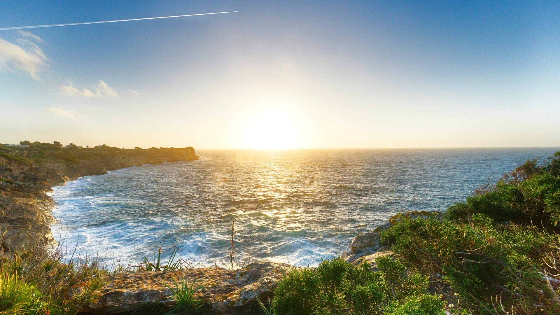 Mediterranean coastline near Casa Sol — nature as part of the integration process